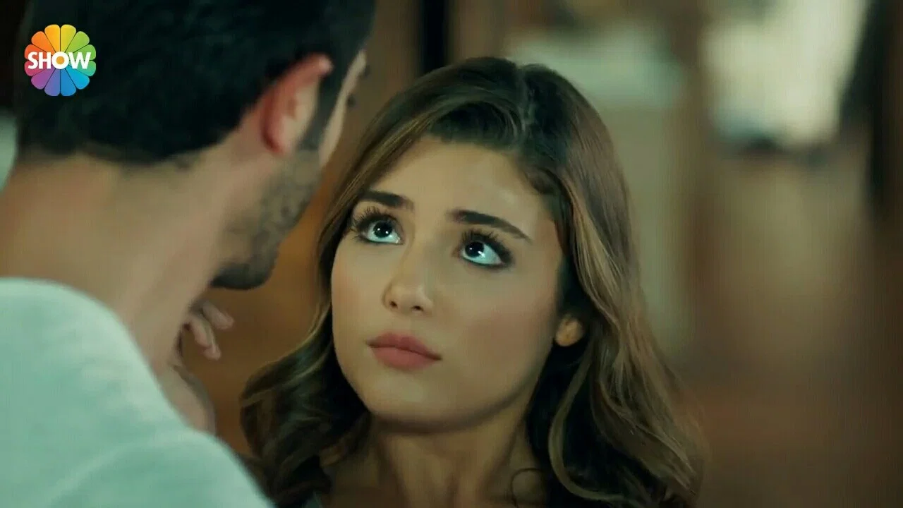 Ask Laftan Anlamaz backdrop 4