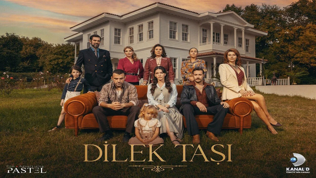 Dilek Tasi backdrop 5