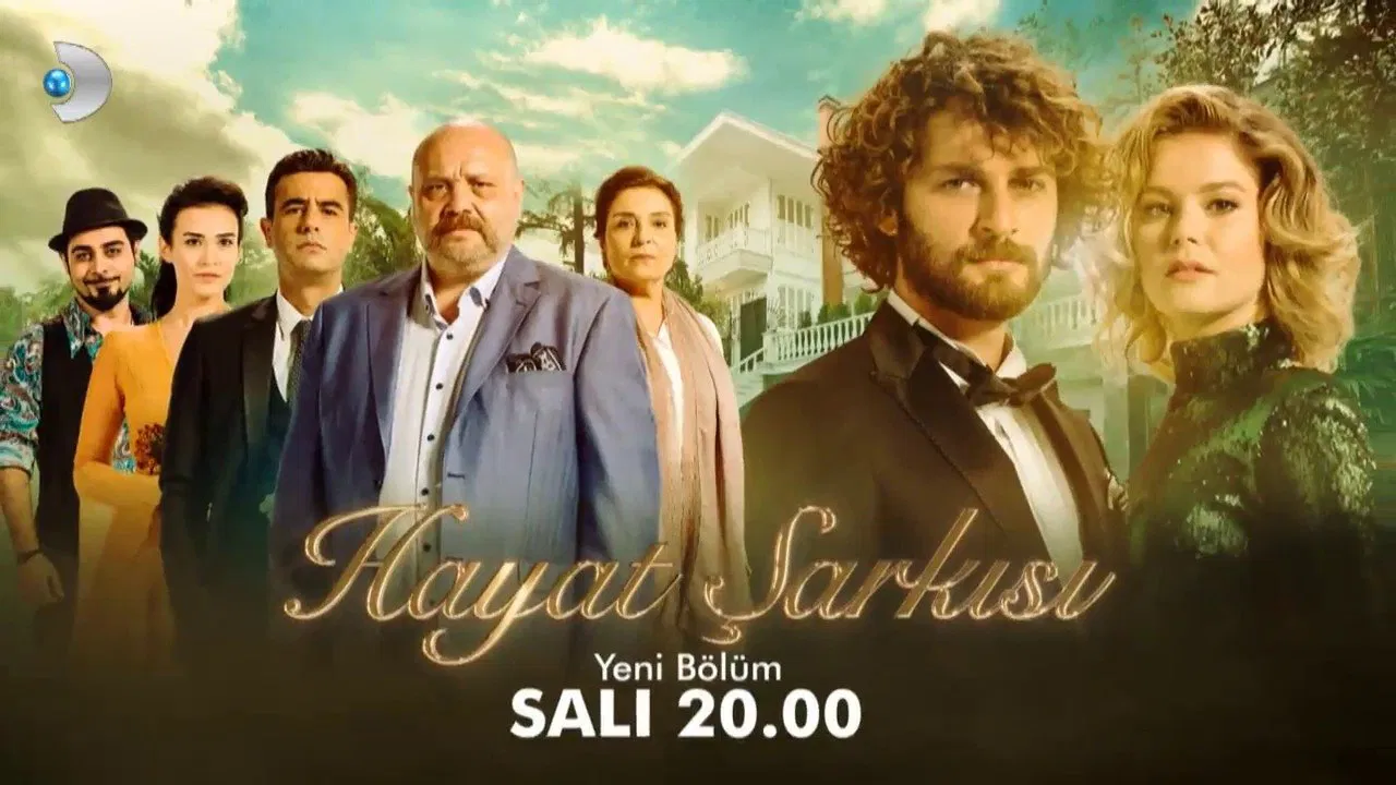 Hayat Sarkisi backdrop 5