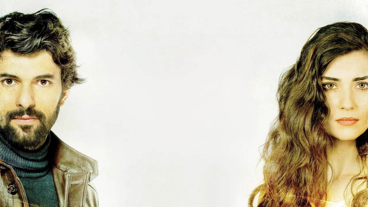 Kara Para Ask backdrop 2