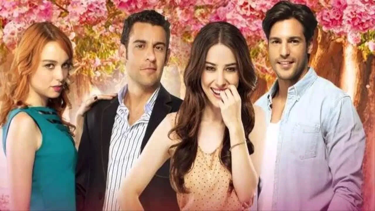 Kiraz Mevsimi backdrop 3