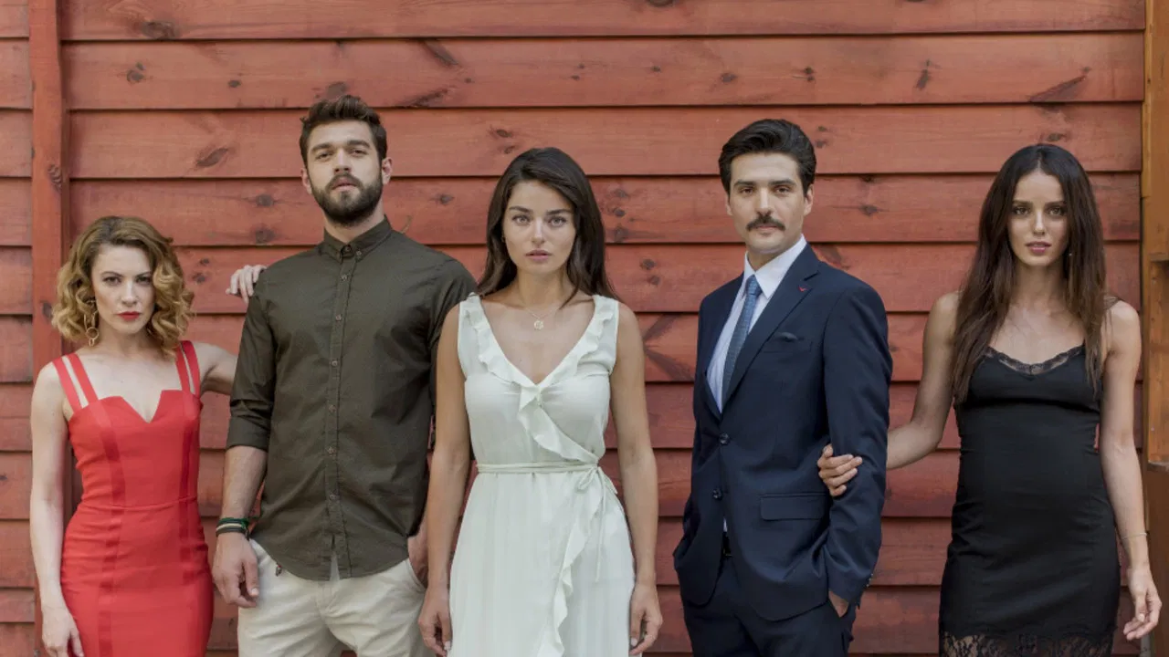 Meryem backdrop 3