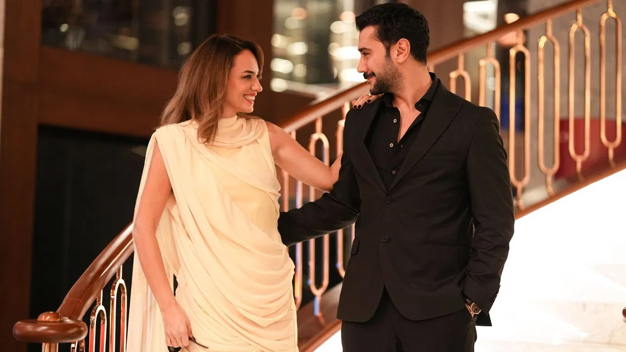 Ruya Gibi backdrop 4
